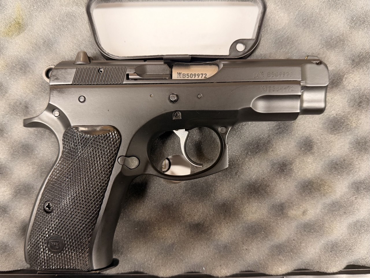 CZ75 compact
